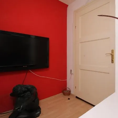 Apartamento With Wifi - 7595 *