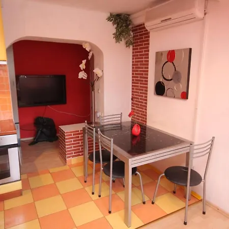 Apartamento With Wifi - 7595 Split